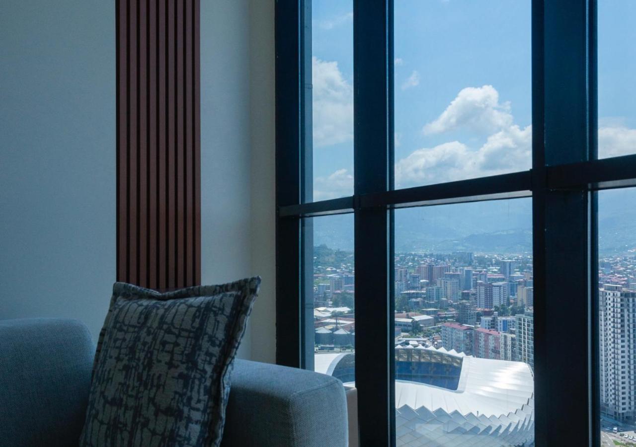 Season Suite Apart-Hotel Batumi Esterno foto