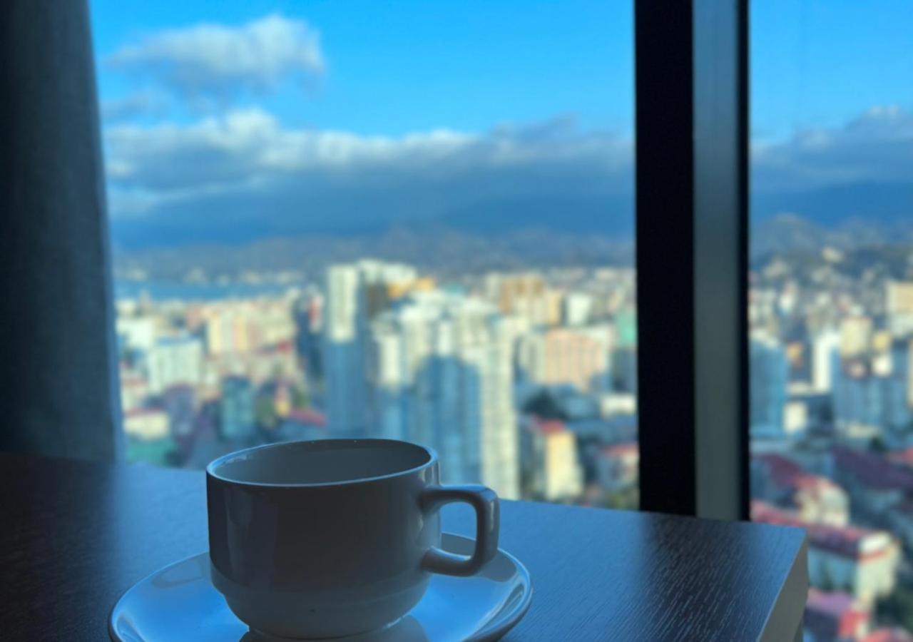Season Suite Apart-Hotel Batumi Esterno foto