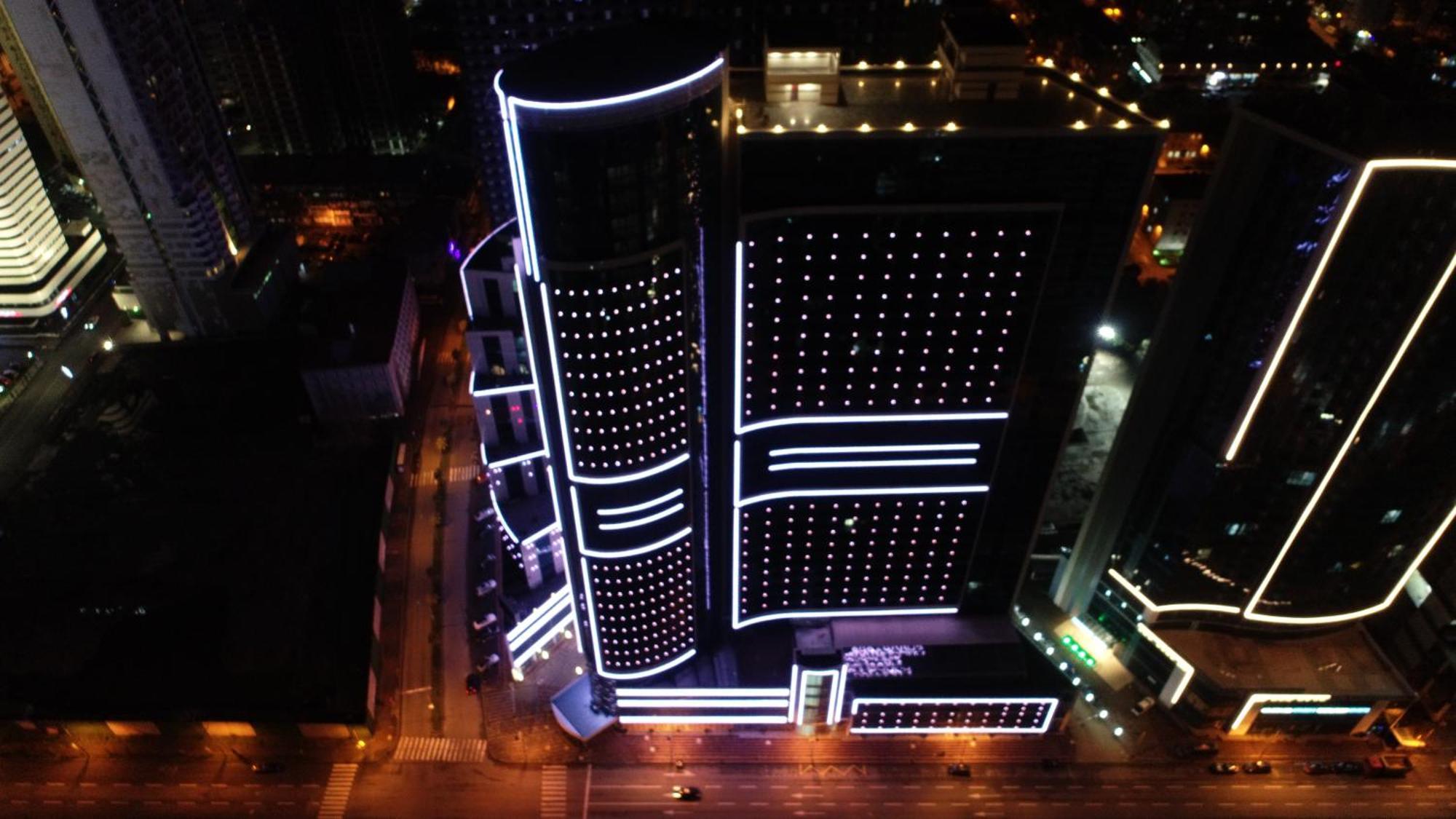 Season Suite Apart-Hotel Batumi Esterno foto